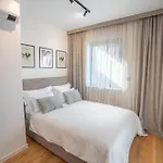 Apartman Noovi - With Private Parking