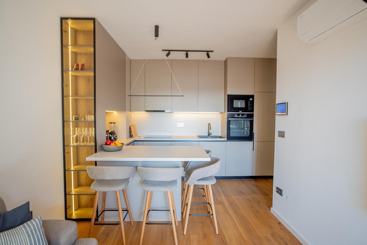 Noovi - With Private Parking * Pula